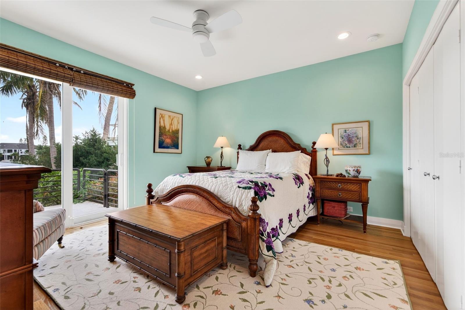 BAY ISLES - Residential