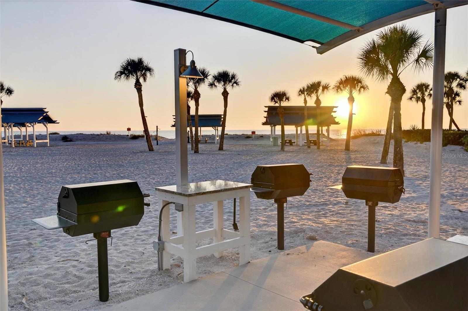 BAY ISLES - Residential