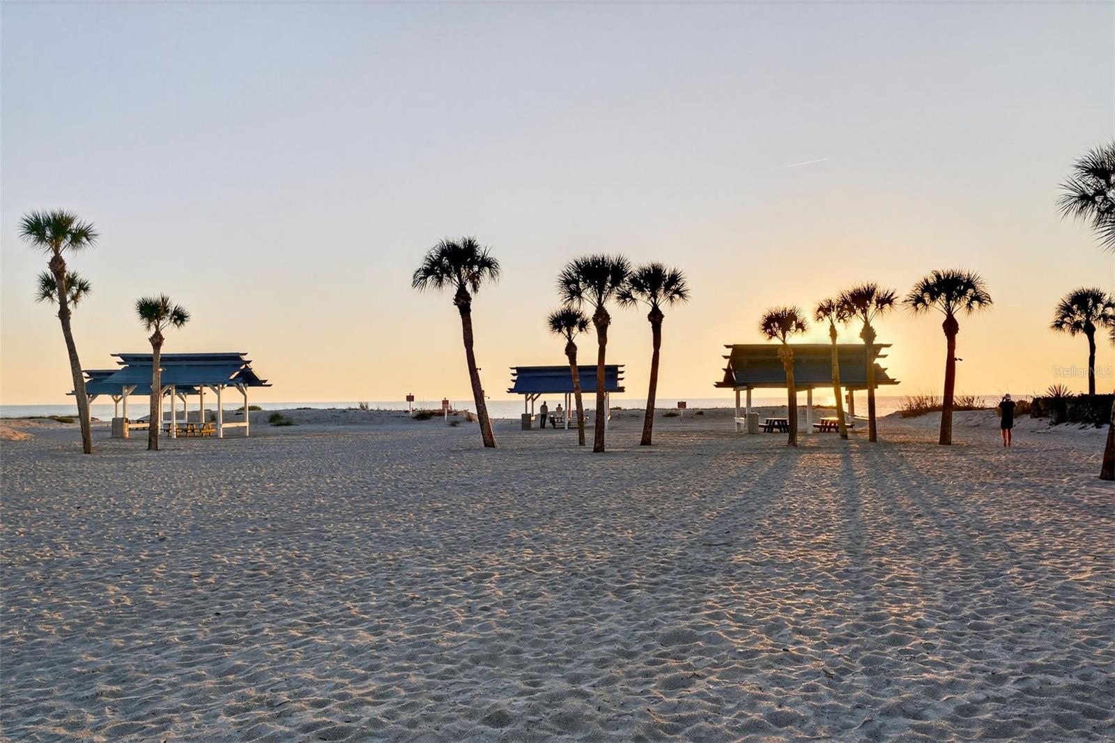 BAY ISLES - Residential