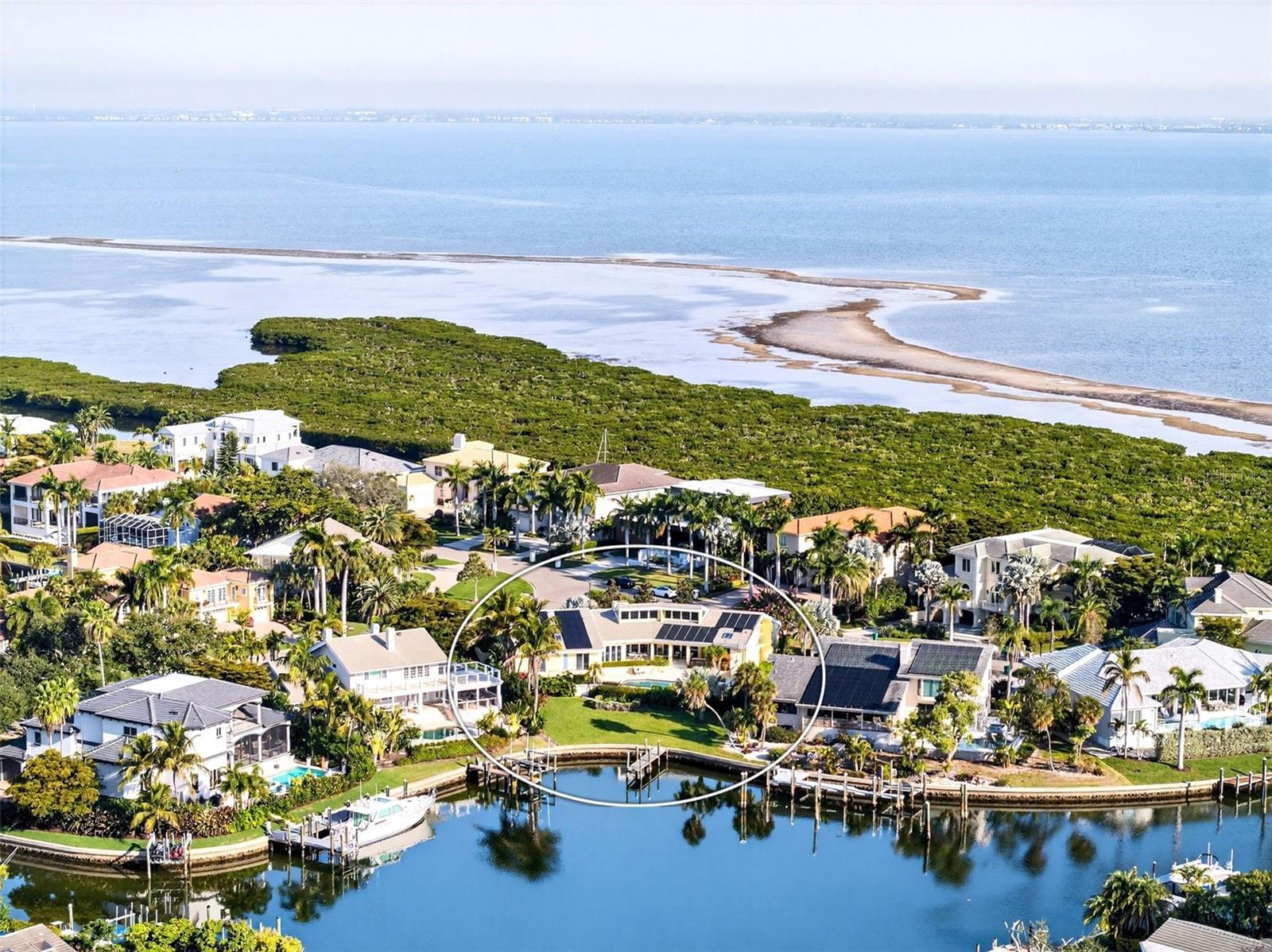 BAY ISLES - Residential