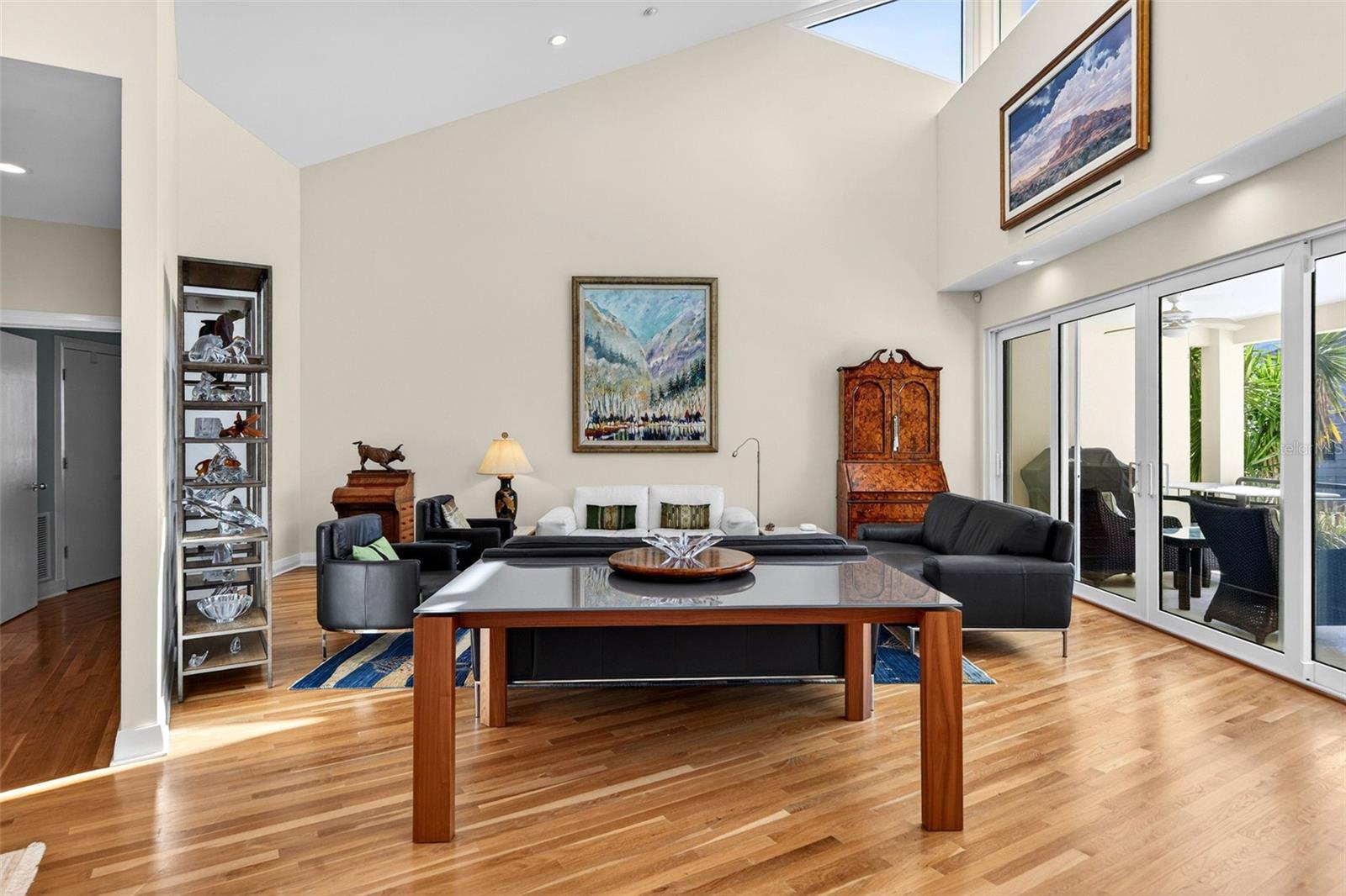 BAY ISLES - Residential