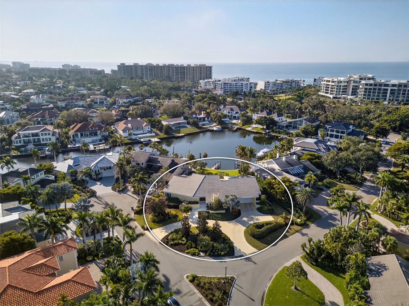 BAY ISLES - Residential