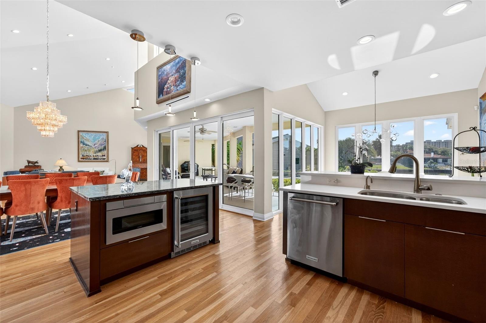 BAY ISLES - Residential