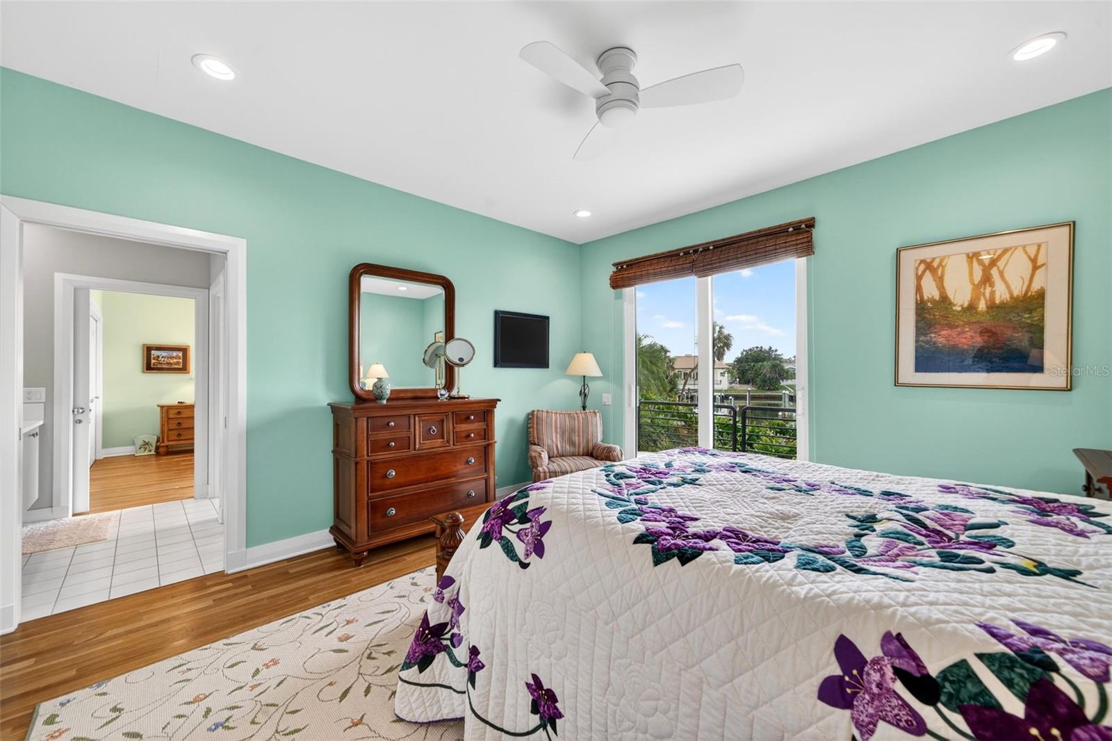 BAY ISLES - Residential