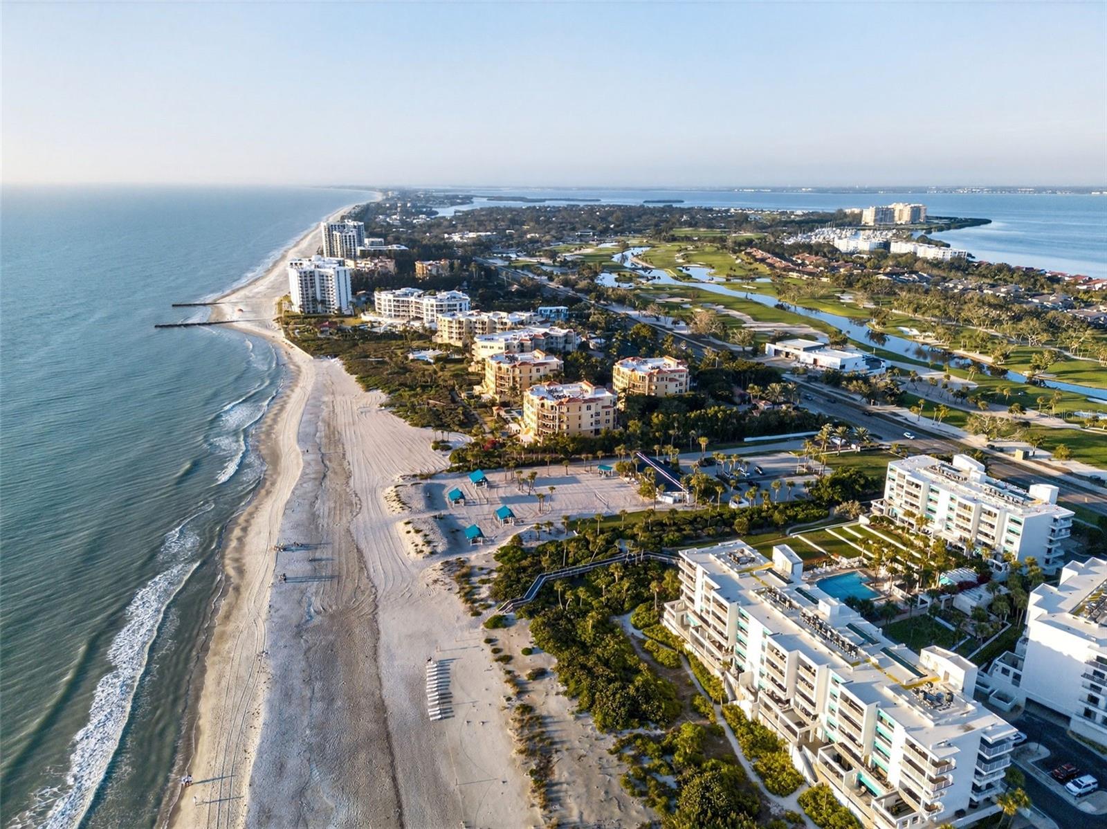 BAY ISLES - Residential