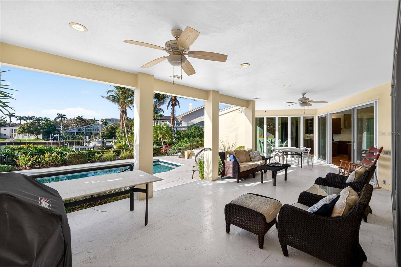 BAY ISLES - Residential