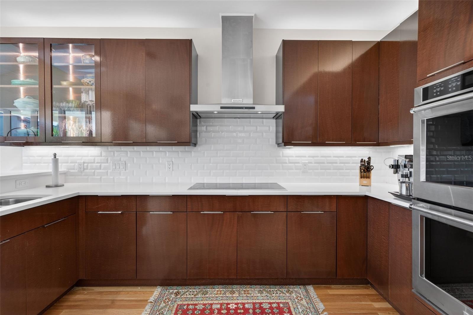 BAY ISLES - Residential