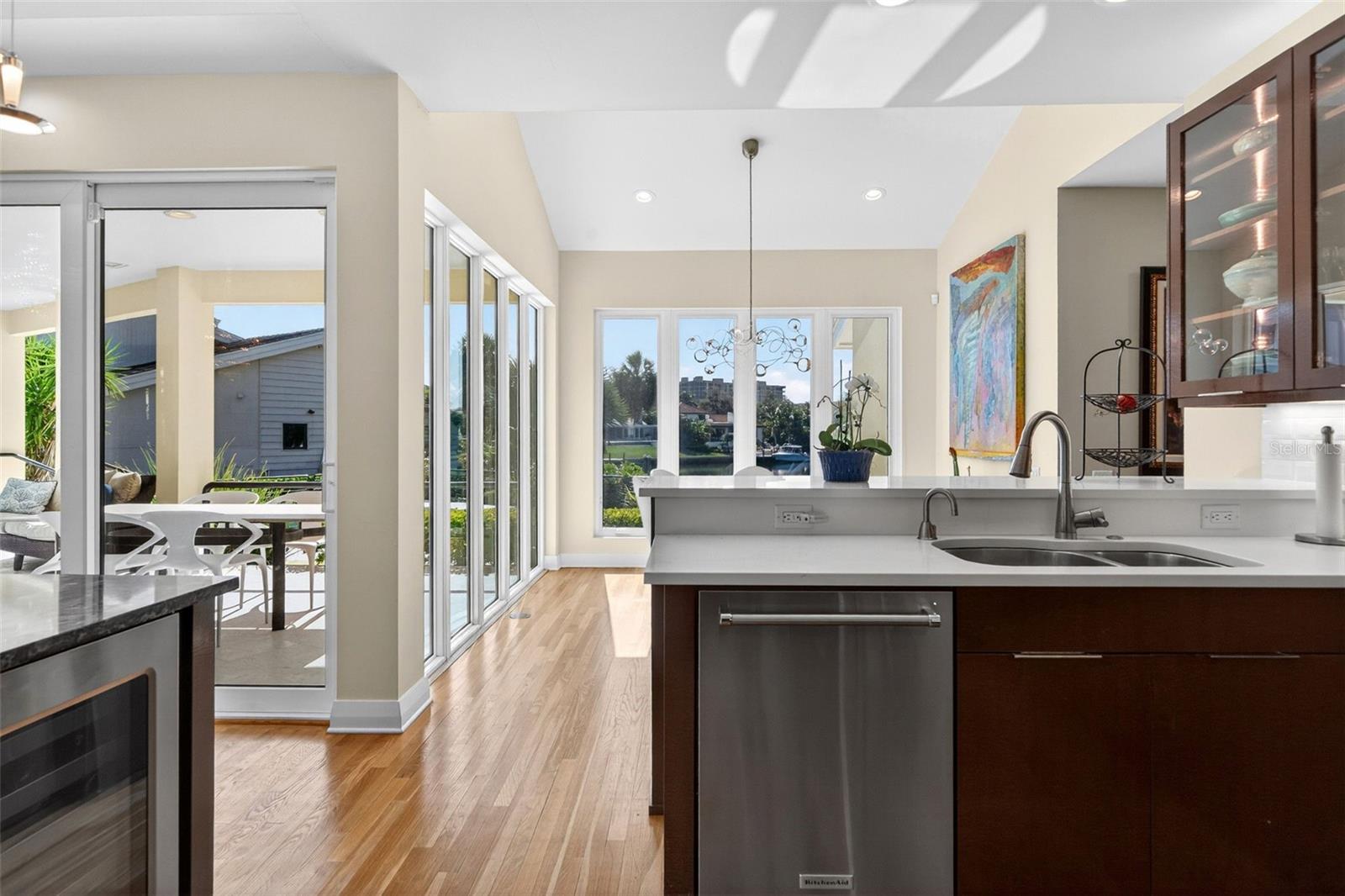 BAY ISLES - Residential