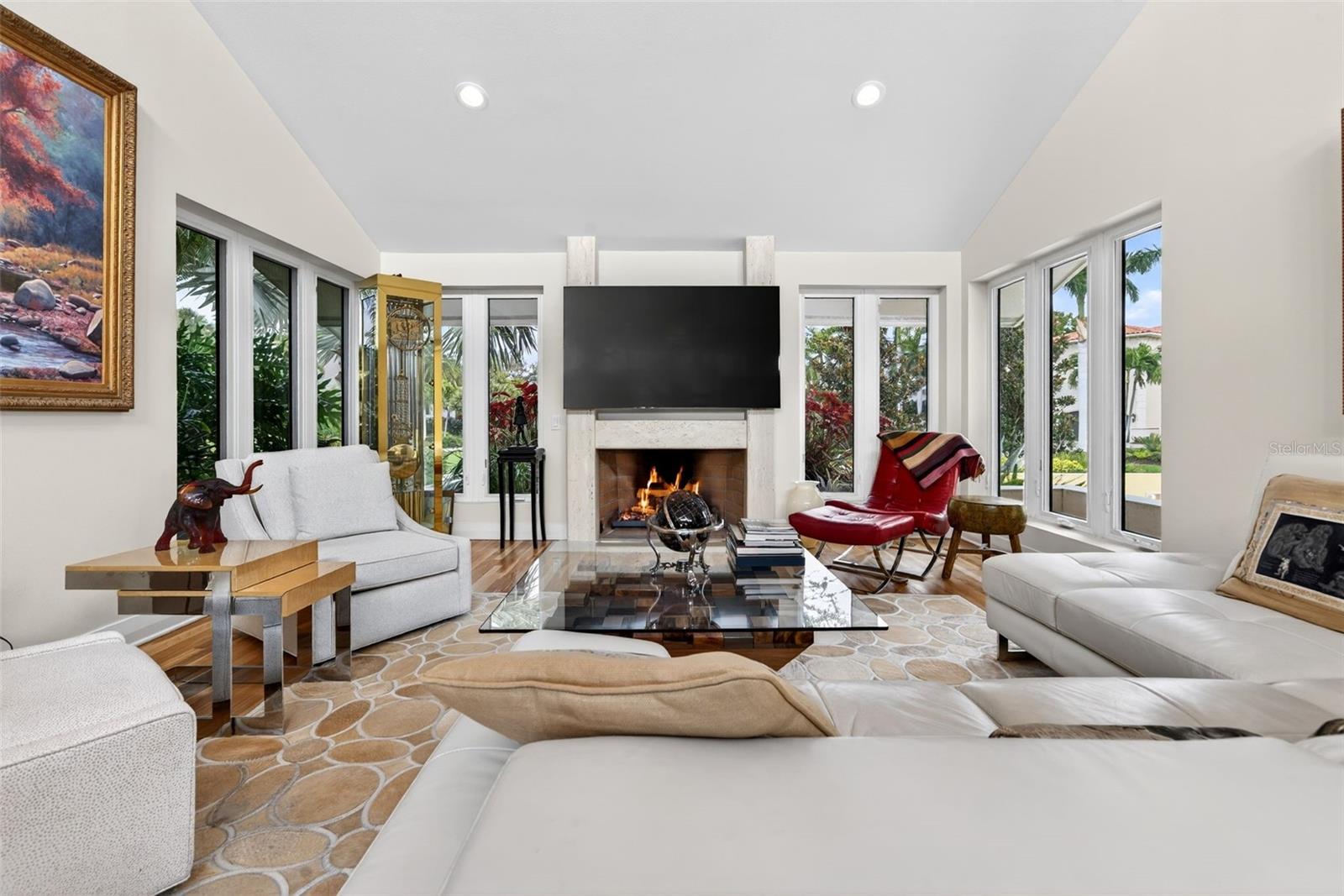 BAY ISLES - Residential