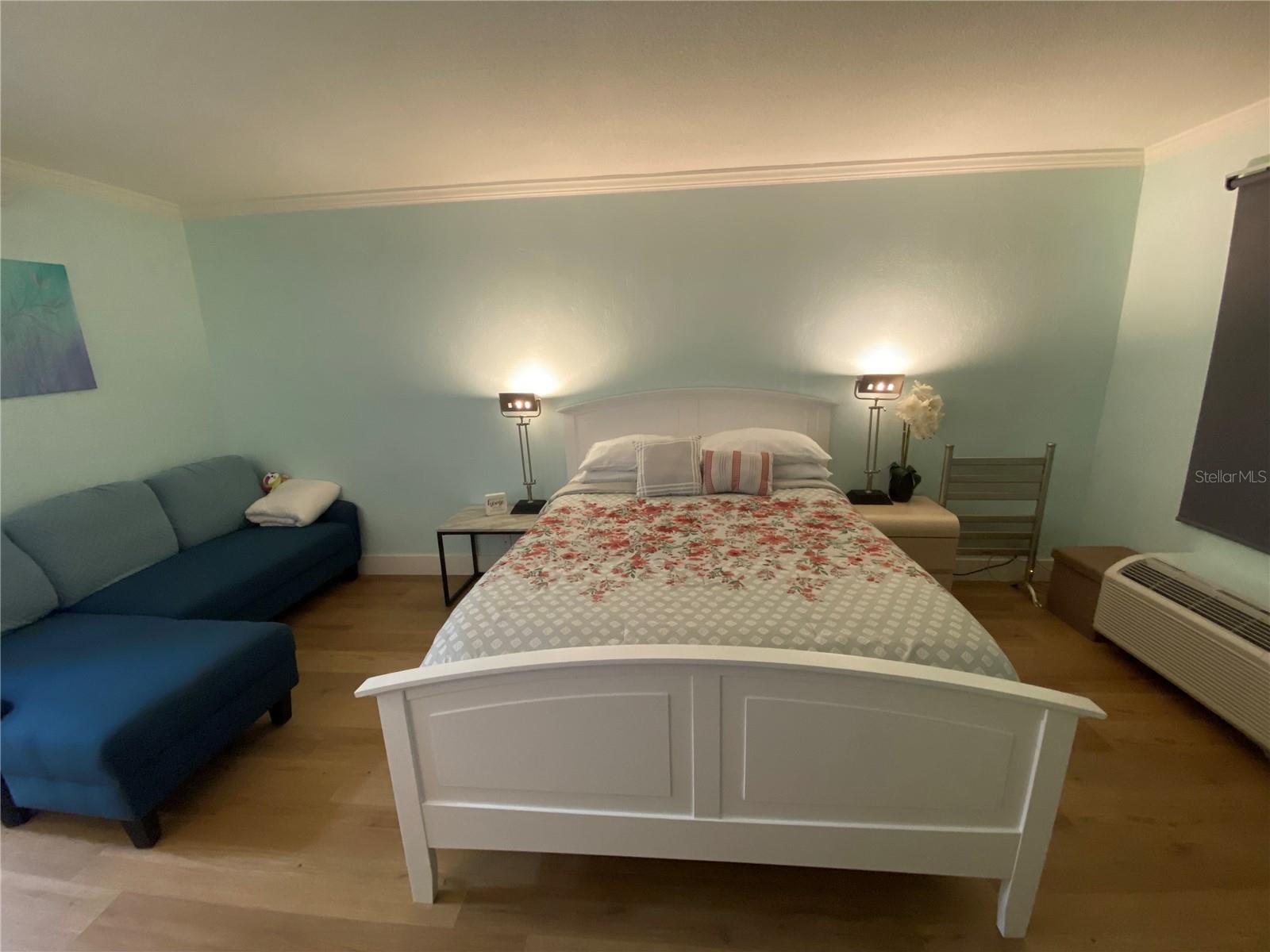 7150 N TAMIAMI TRAIL S523