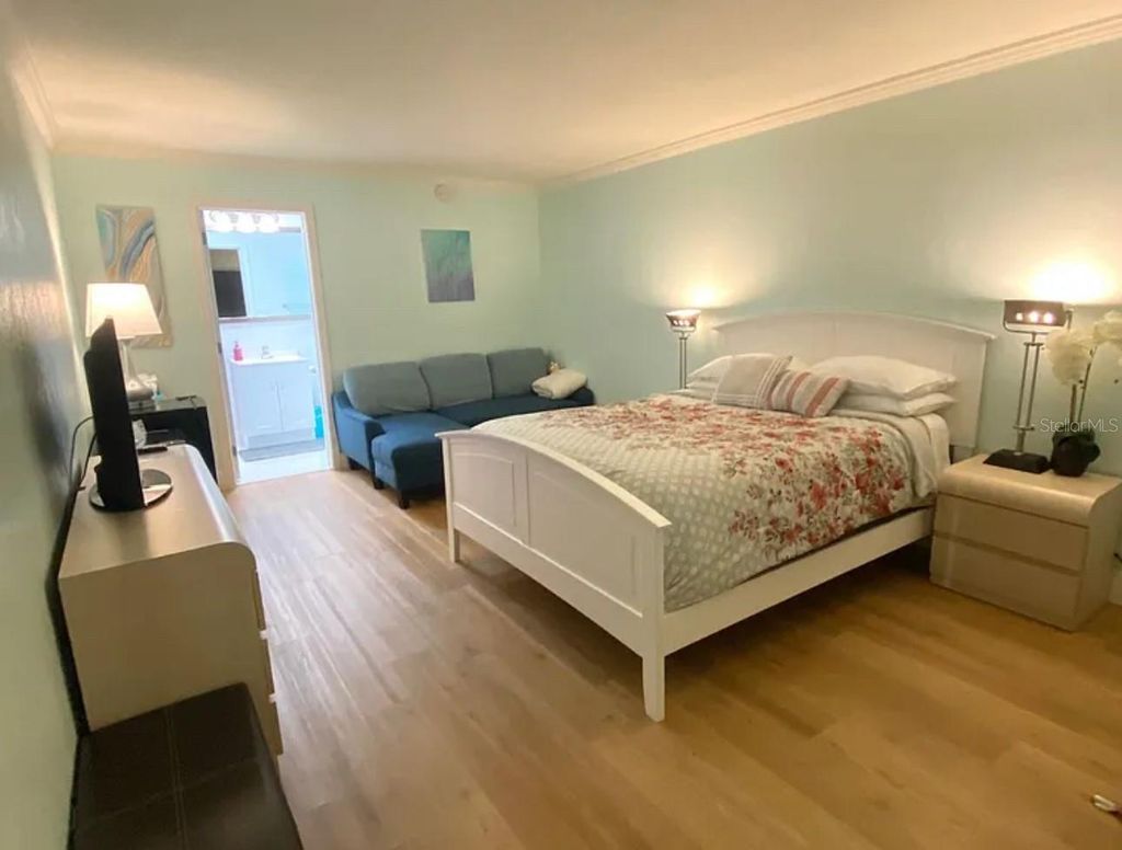 Photo of 7150 N Tamiami Trail #S523, Sarasota, FL 34243 (MLS # TB8456986)