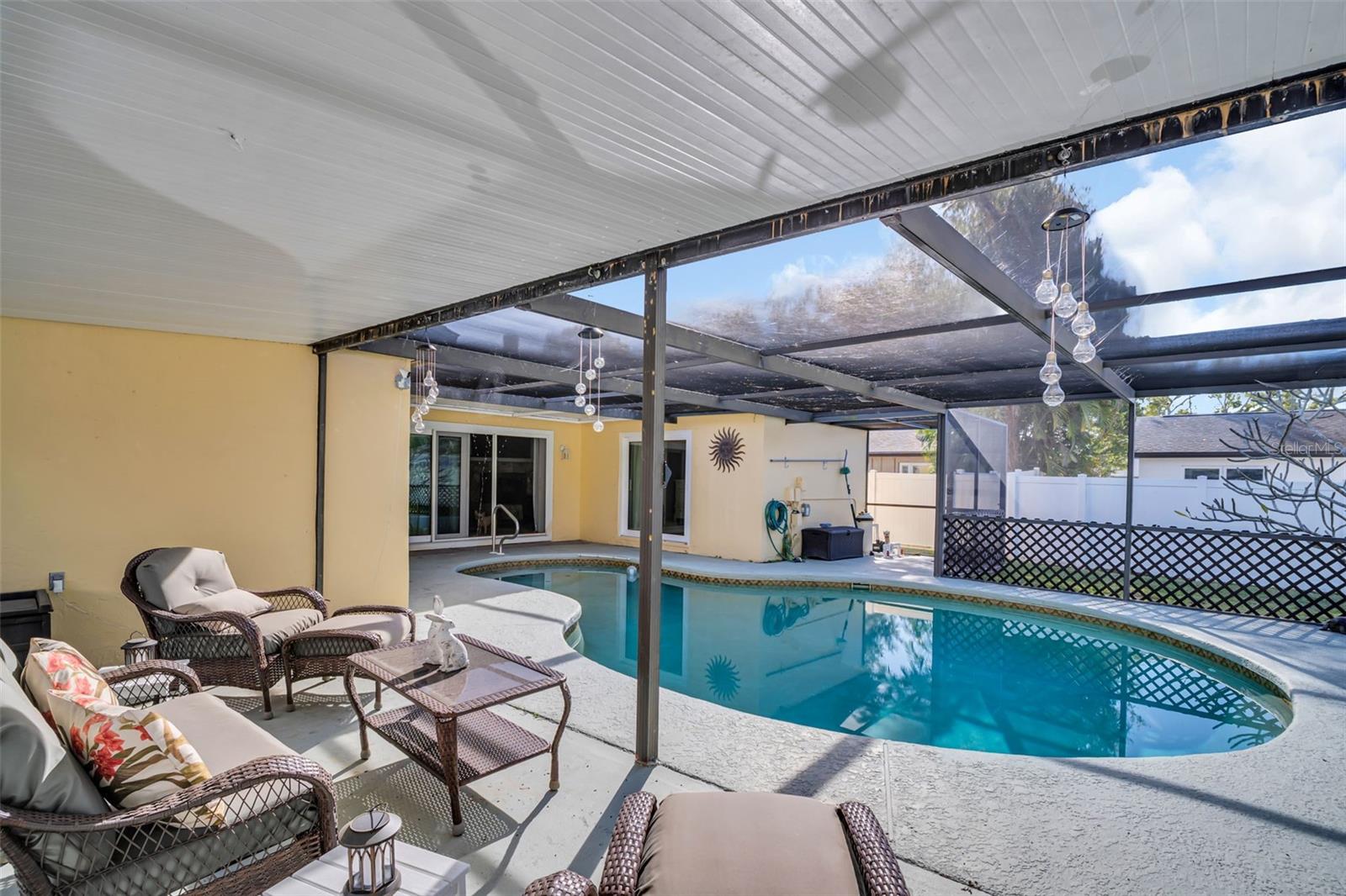 DAWNEE BROOK - Residential