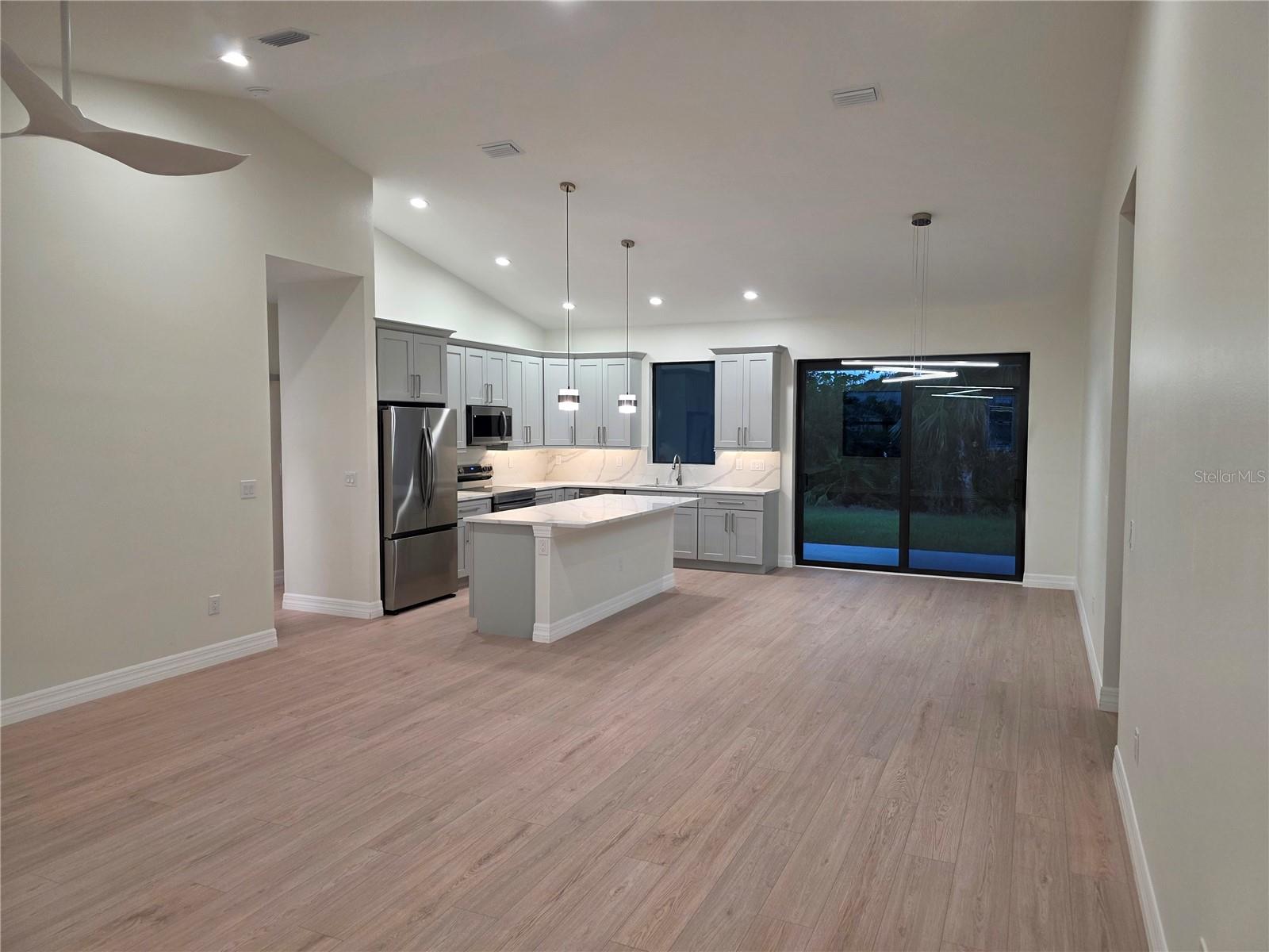 WARM MINERAL SPGS - Residential