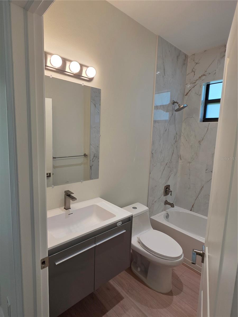 WARM MINERAL SPGS - Residential