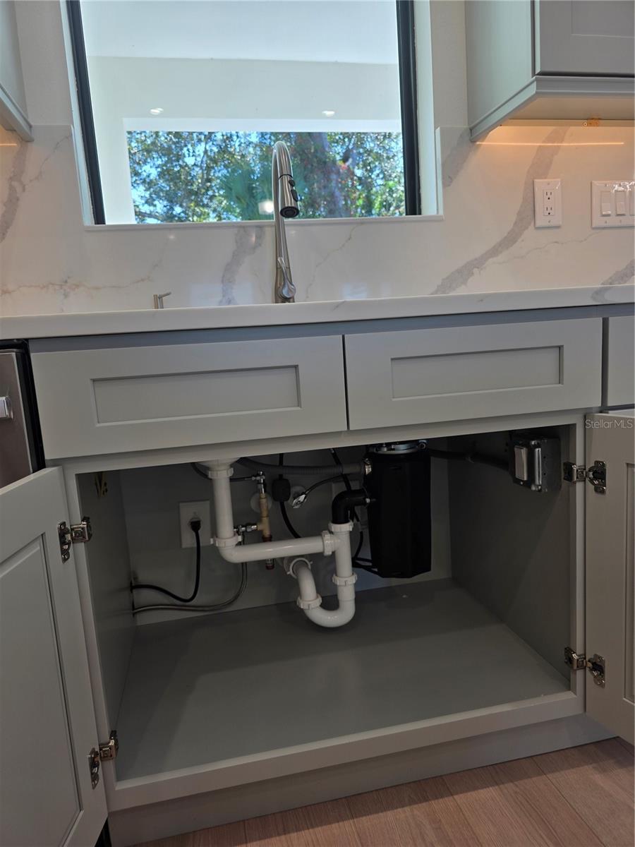 WARM MINERAL SPGS - Residential