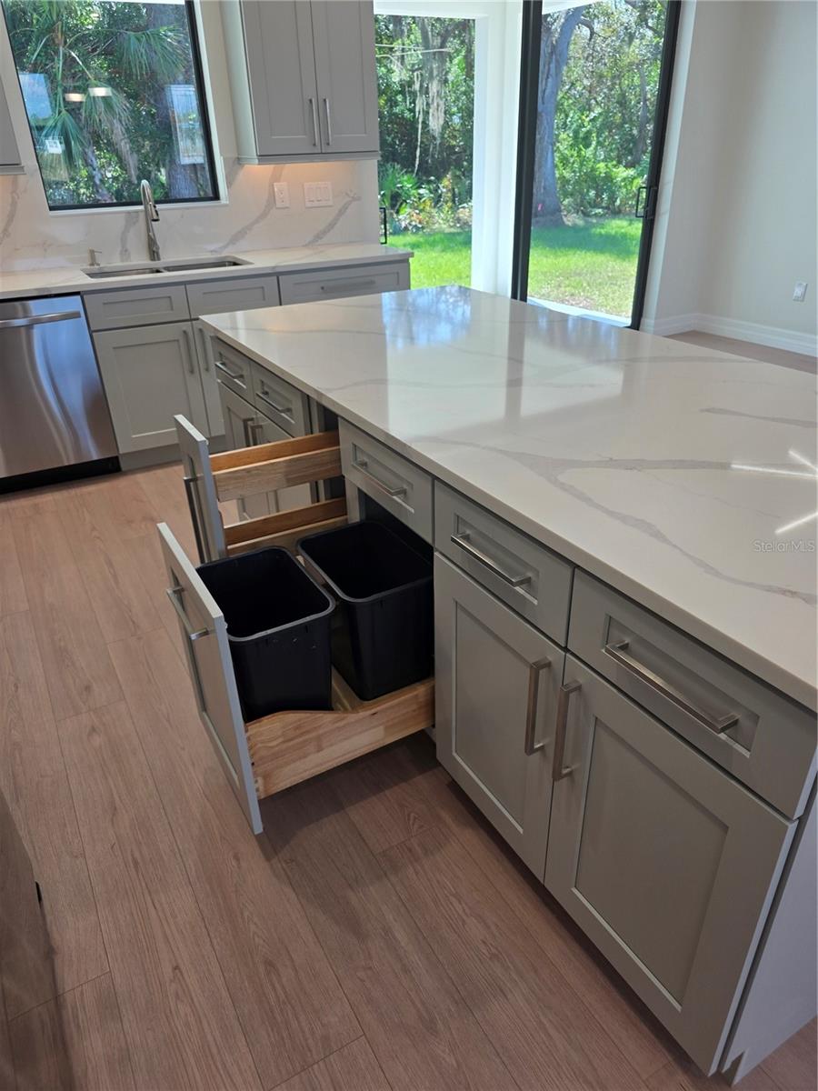 WARM MINERAL SPGS - Residential