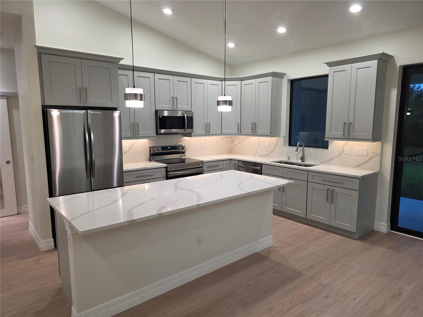 WARM MINERAL SPGS - Residential