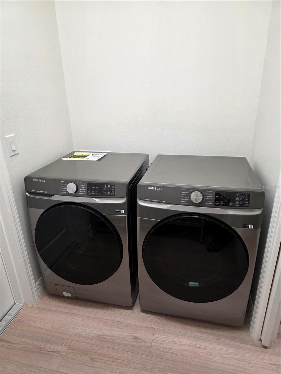 WARM MINERAL SPGS - Residential