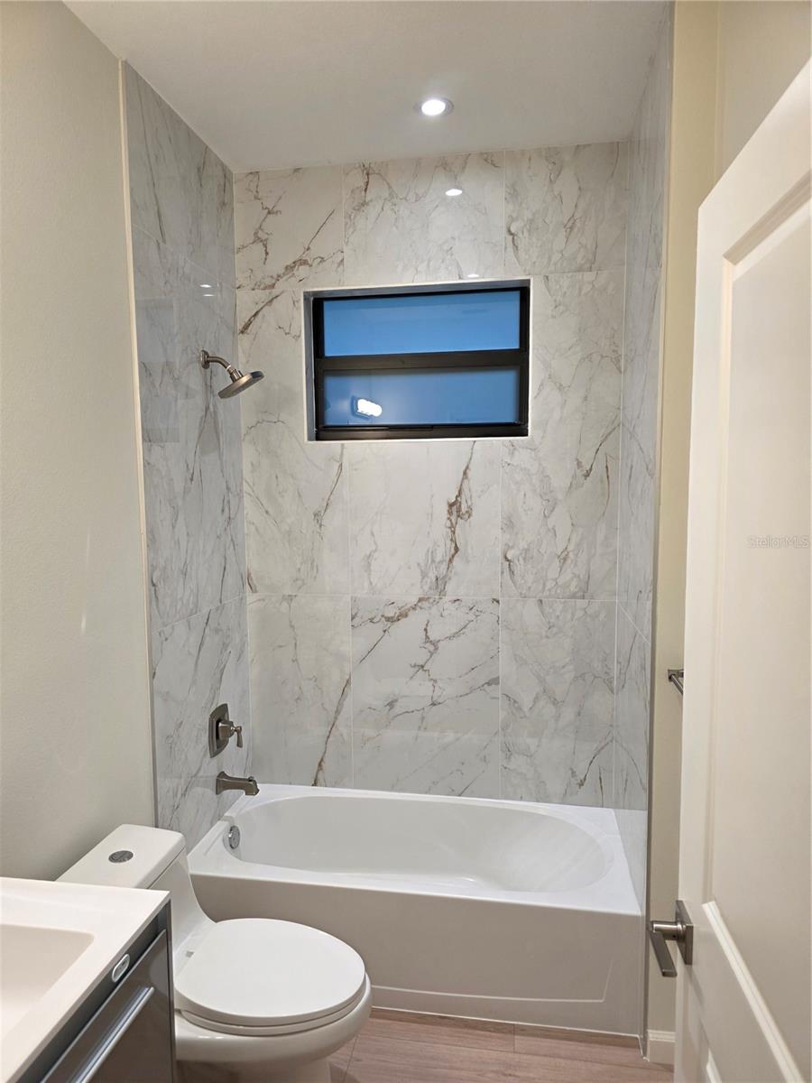 WARM MINERAL SPGS - Residential