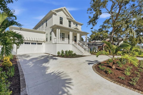 Photo of 822 Snell Isle Boulevard NE, St Petersburg, FL 33704 (MLS # TB8555920)