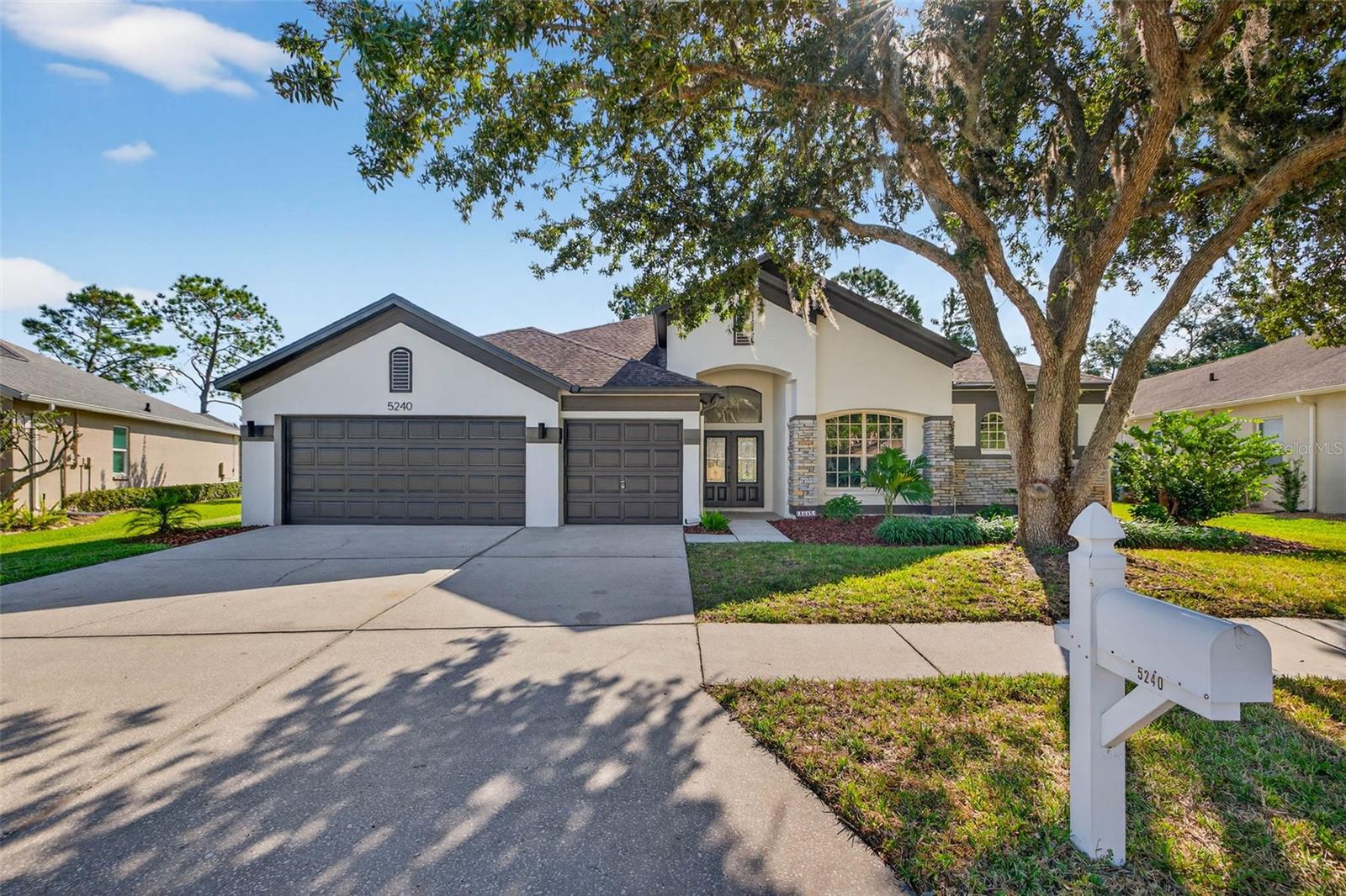 LEXINGTON OAKS PH 01 - Residential