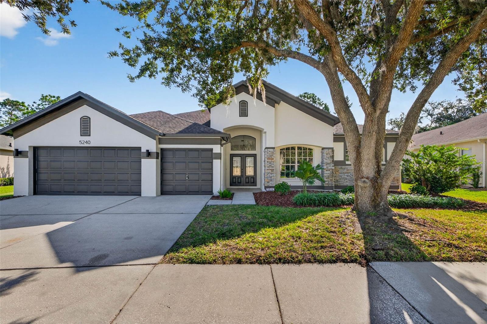 LEXINGTON OAKS PH 01 - Residential