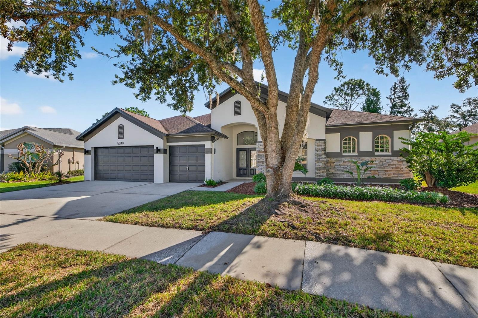 LEXINGTON OAKS PH 01 - Residential
