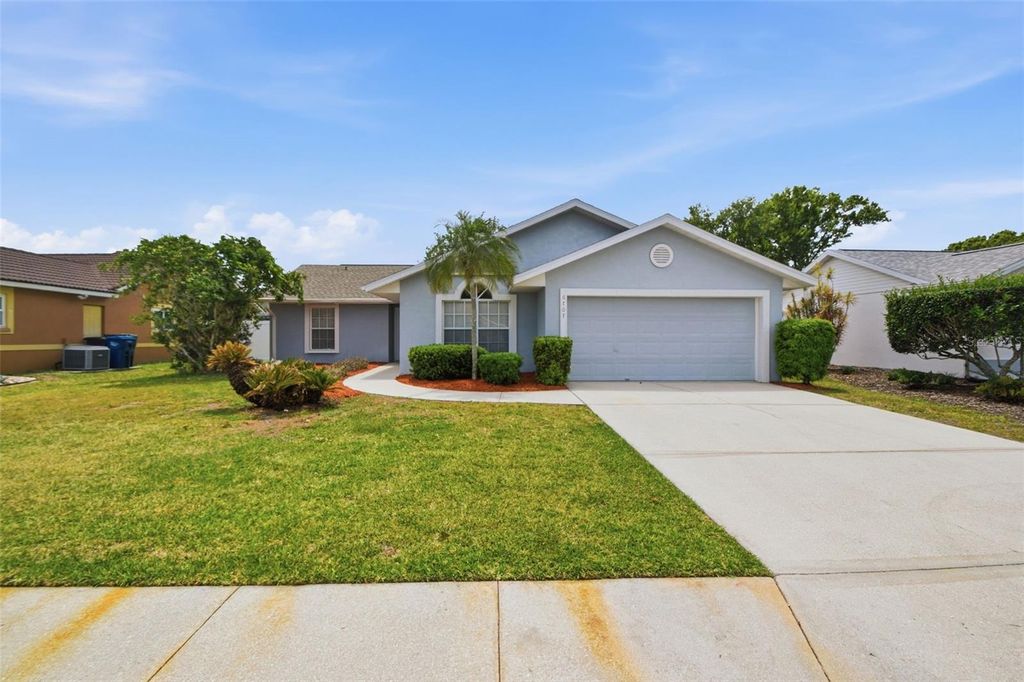 Photo of 6707 64th Lane E, Palmetto, FL 34221 (MLS # O6401666)
