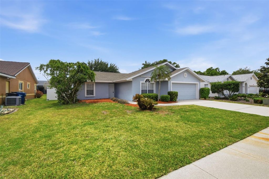 Photo of 6707 64th Lane E, Palmetto, FL 34221 (MLS # O6401666)