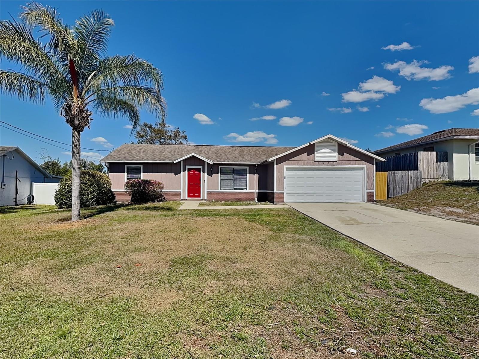 DELTONA LAKES E UN 39 - Residential Lease