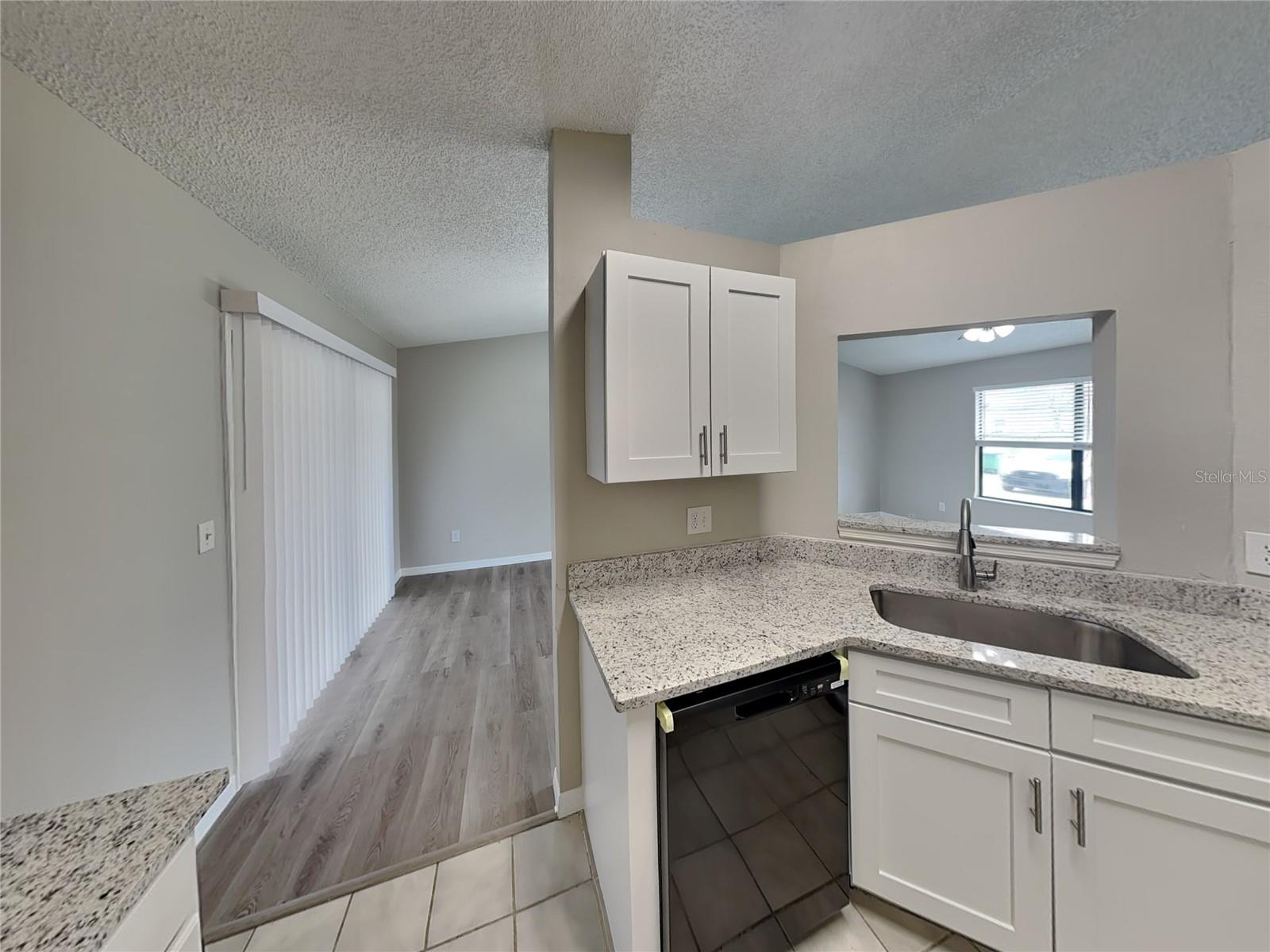 DELTONA LAKES E UN 39 - Residential Lease