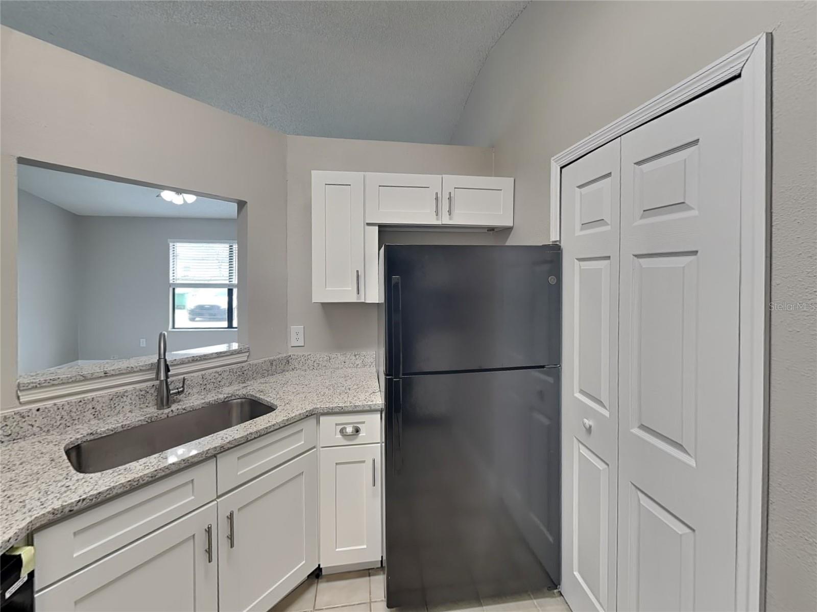 DELTONA LAKES E UN 39 - Residential Lease