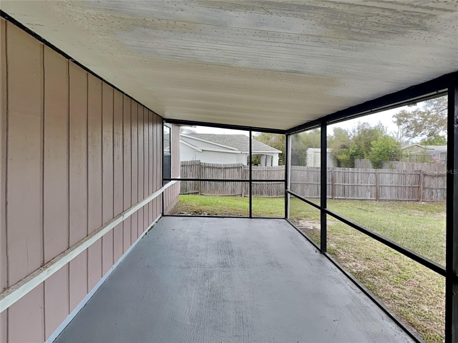 DELTONA LAKES E UN 39 - Residential Lease