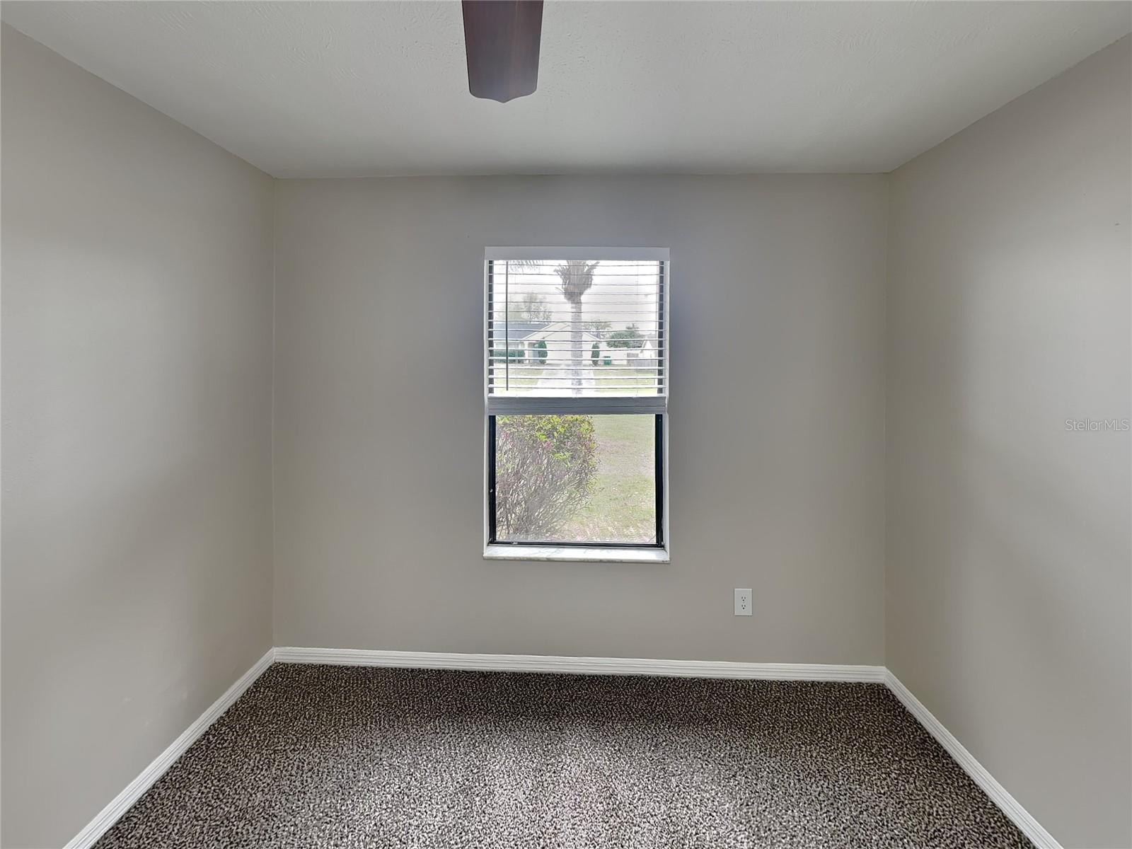 DELTONA LAKES E UN 39 - Residential Lease