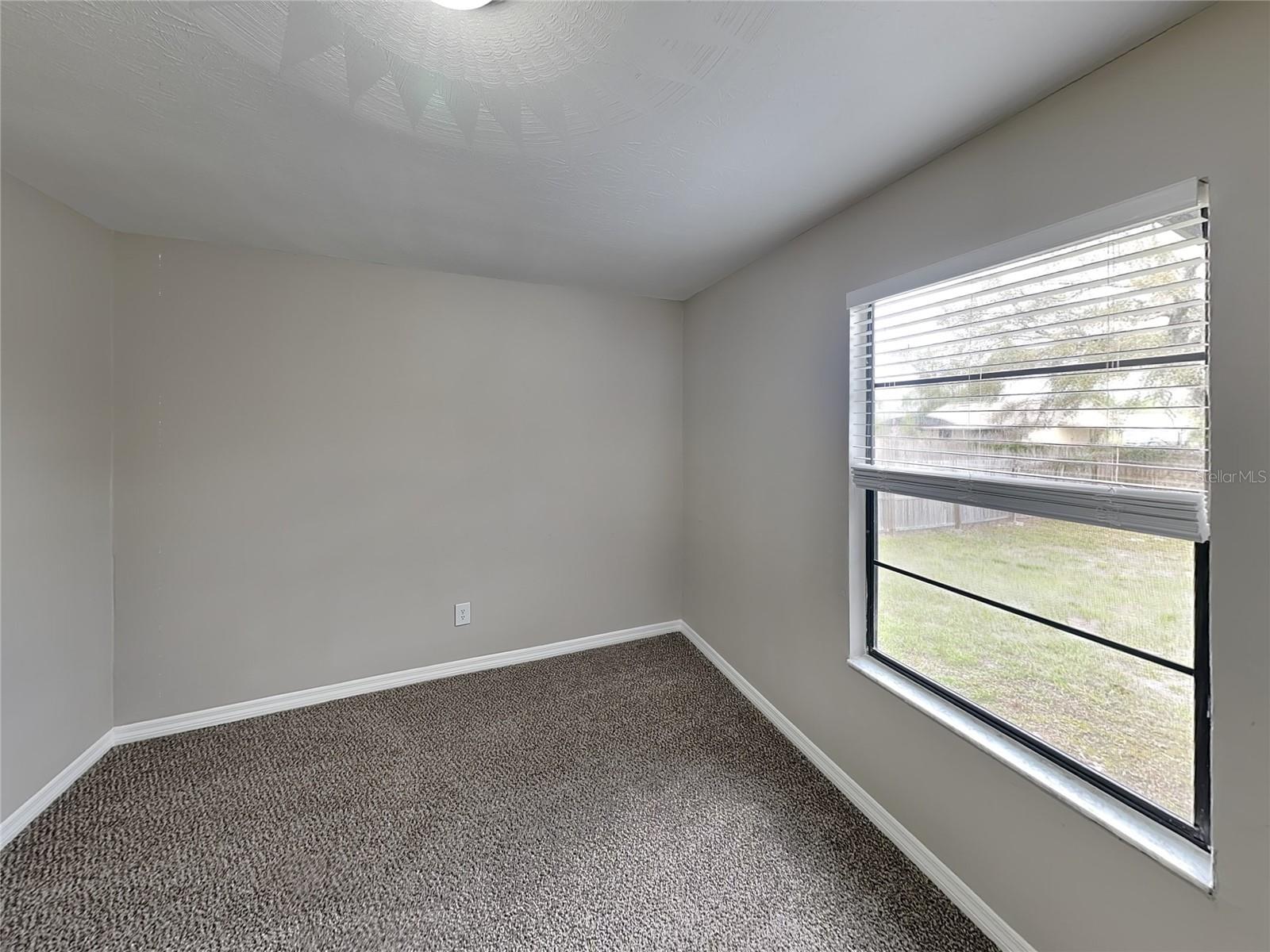 DELTONA LAKES E UN 39 - Residential Lease