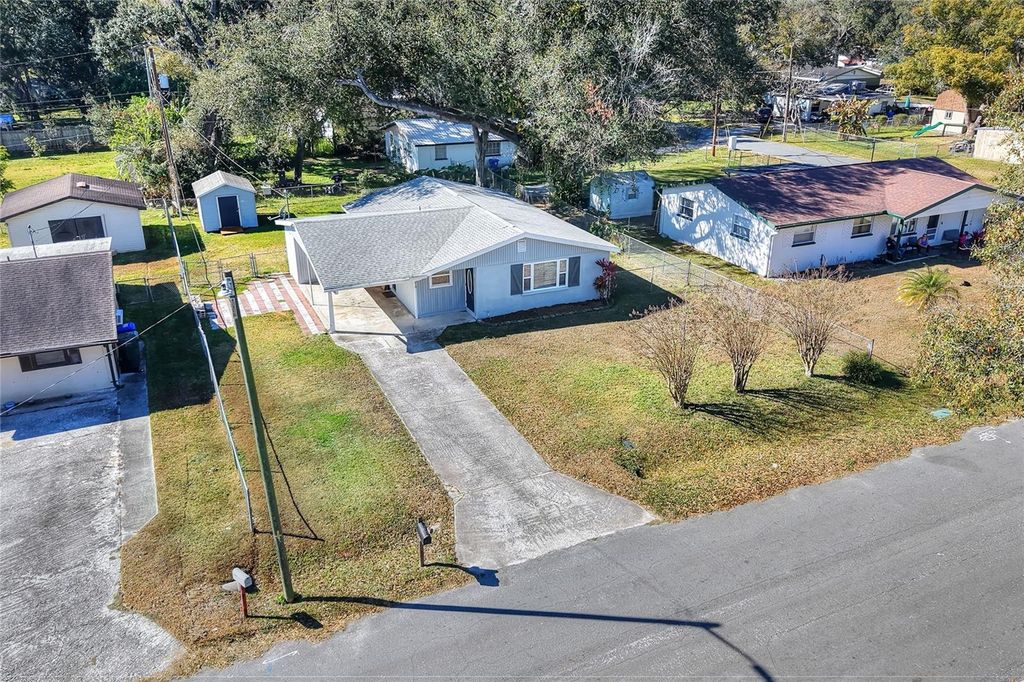 Photo of 3210 Decatur Avenue, Lakeland, FL 33805 (MLS # L4958865)