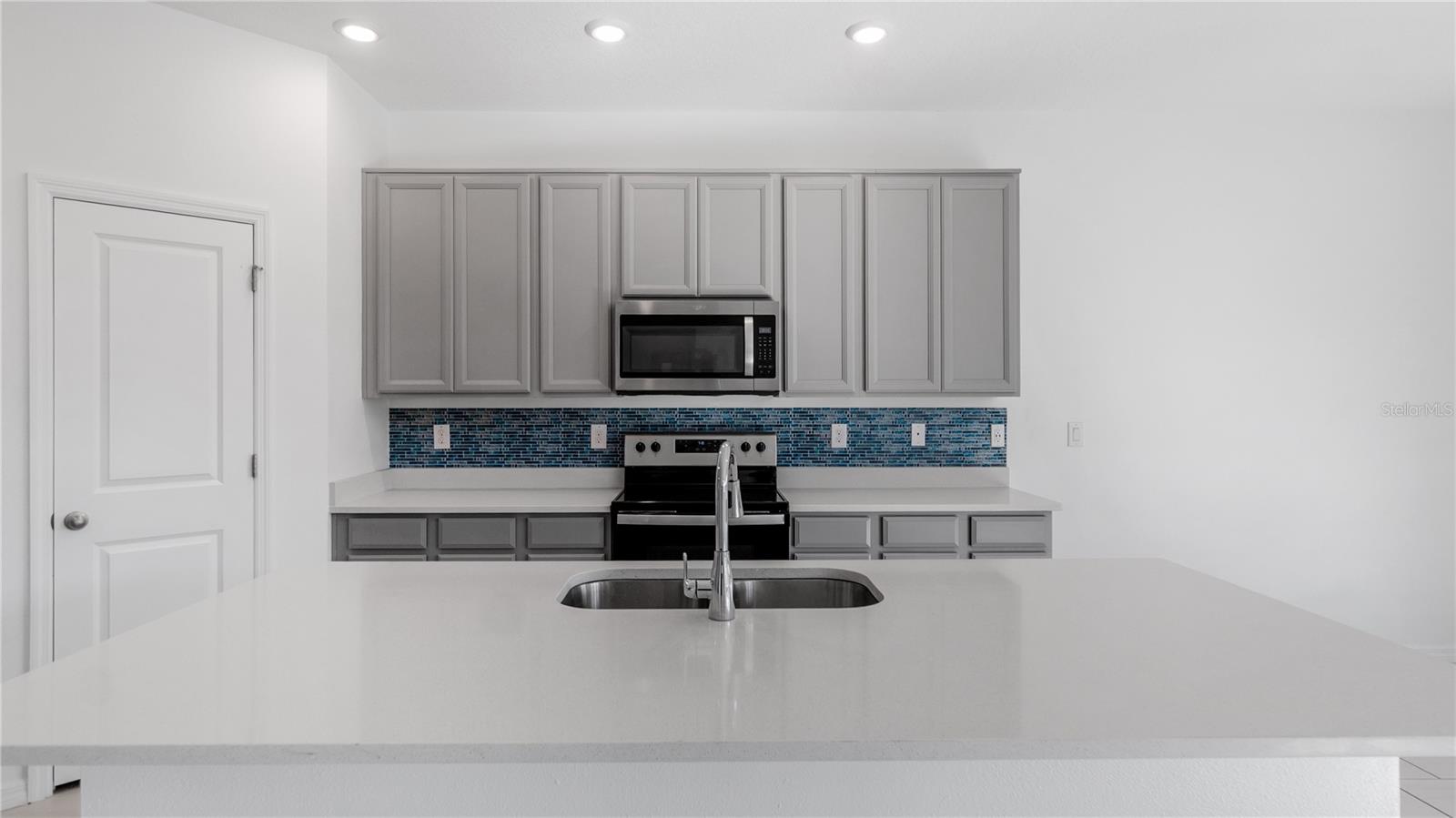 SOUTH FORK S & TR T - Residential