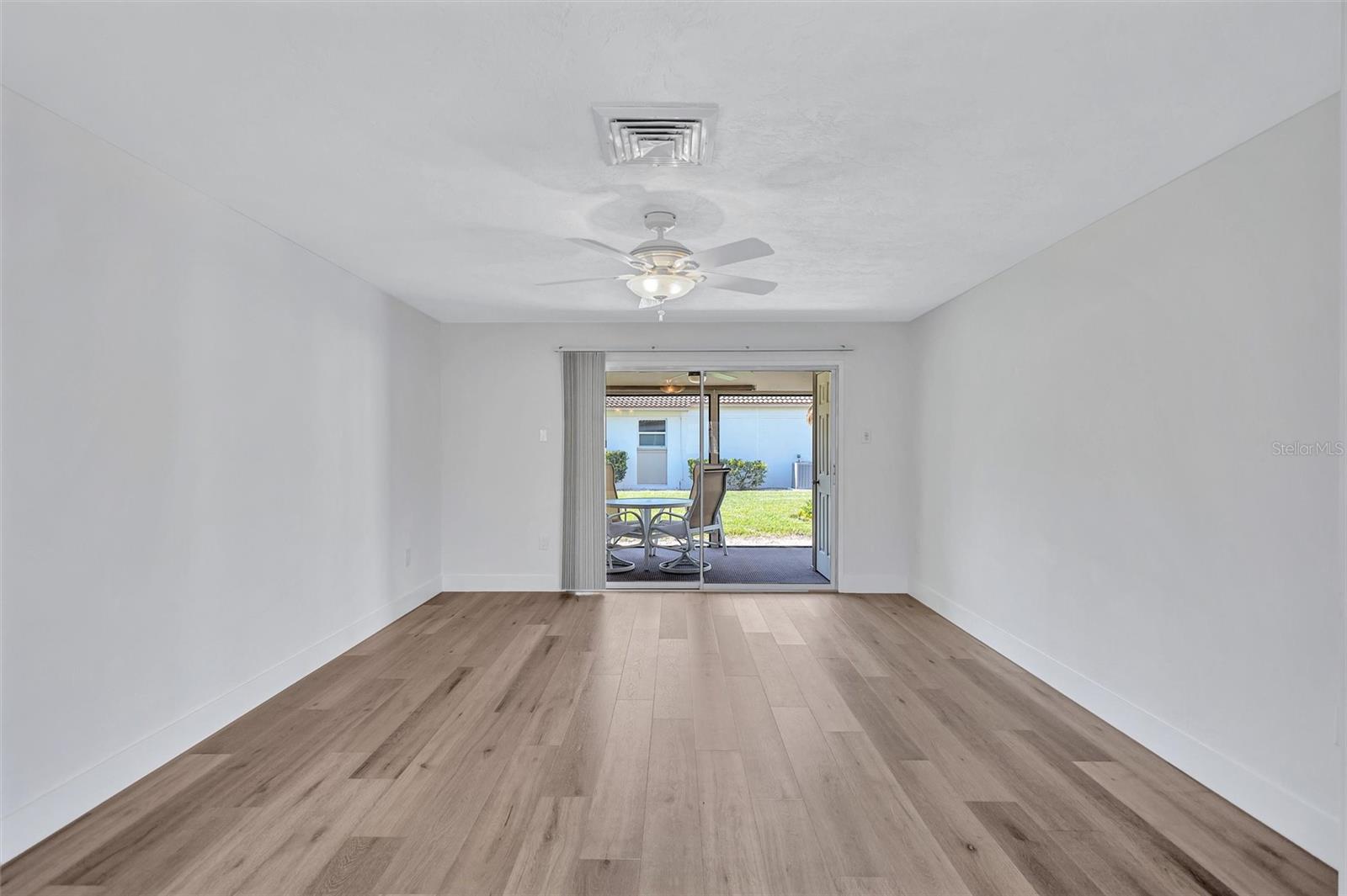 VISTA HERMOSA - Residential