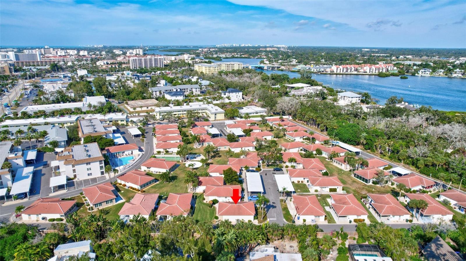 VISTA HERMOSA - Residential