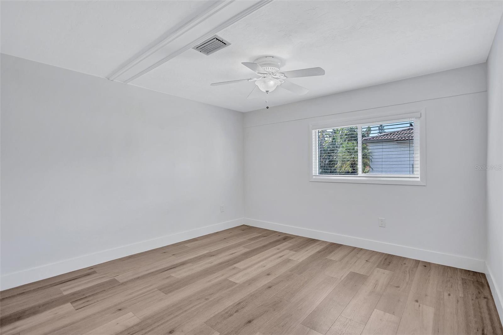 VISTA HERMOSA - Residential