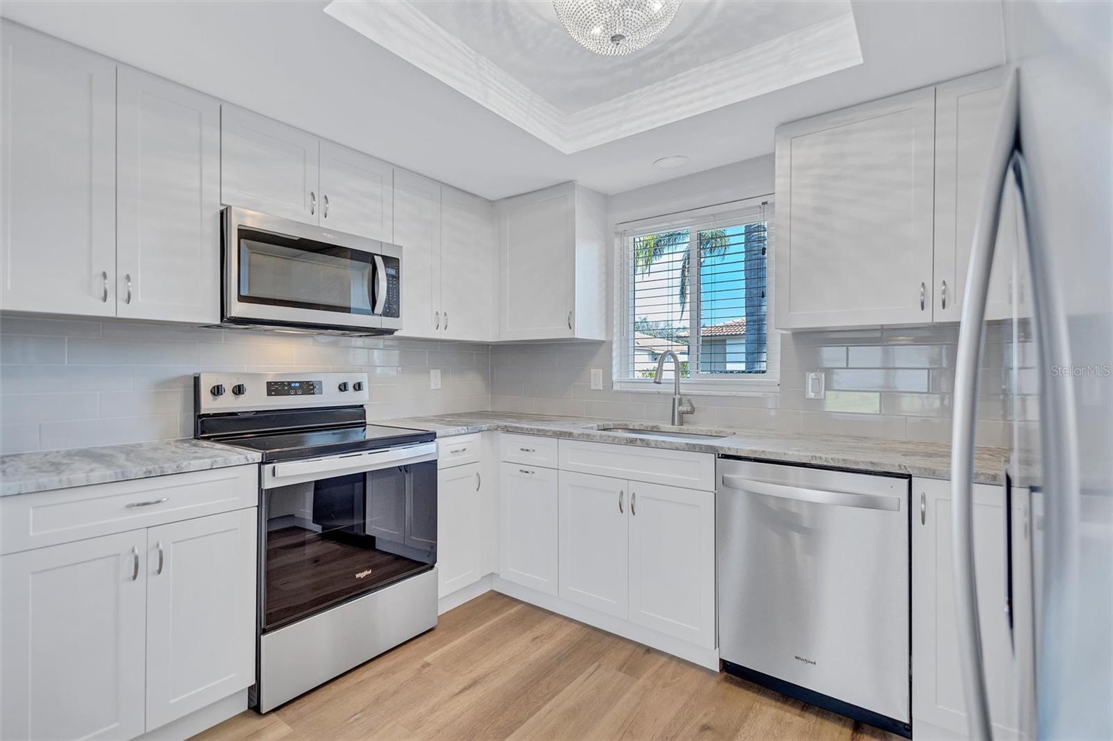 VISTA HERMOSA - Residential