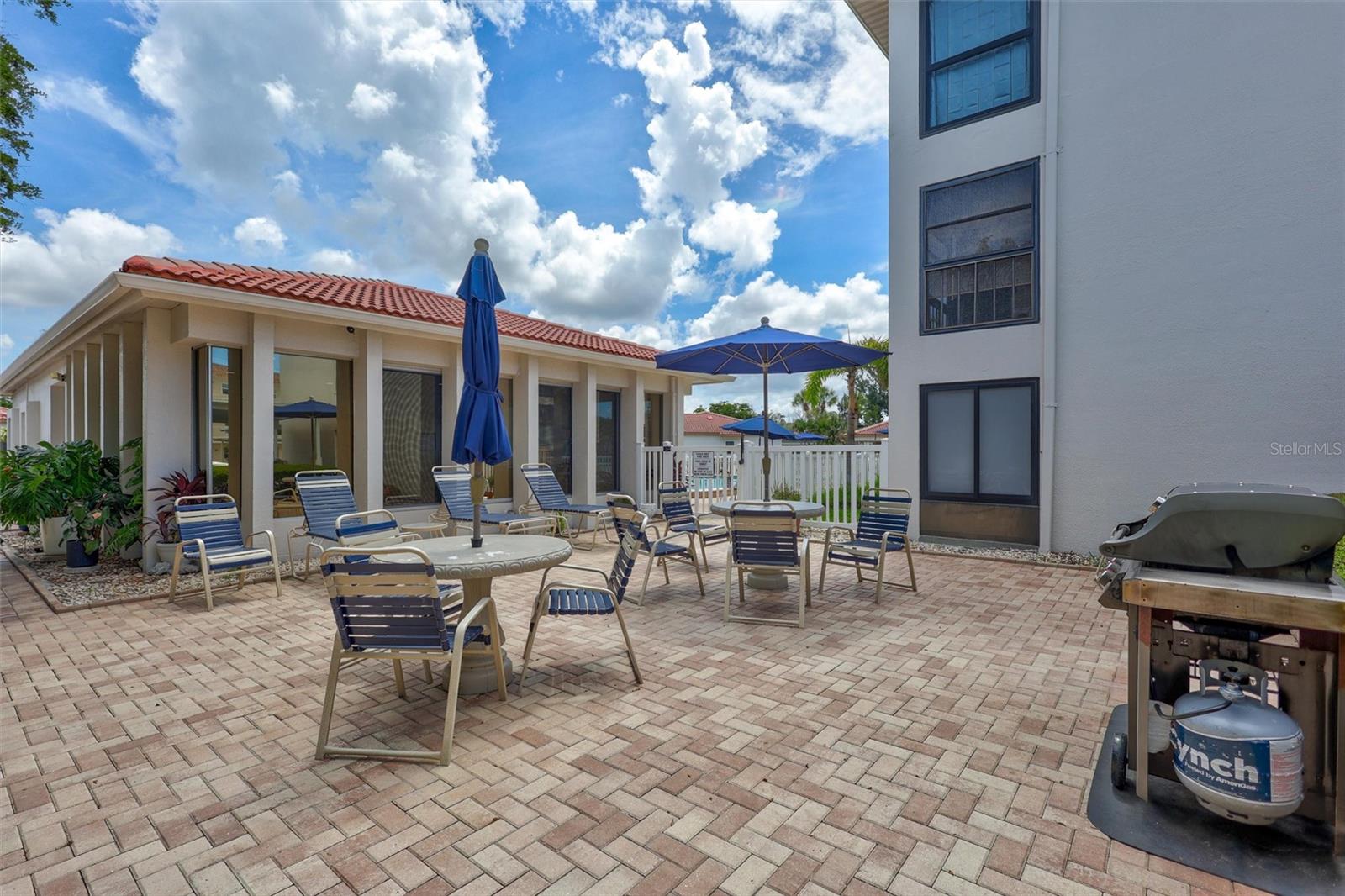 VISTA HERMOSA - Residential