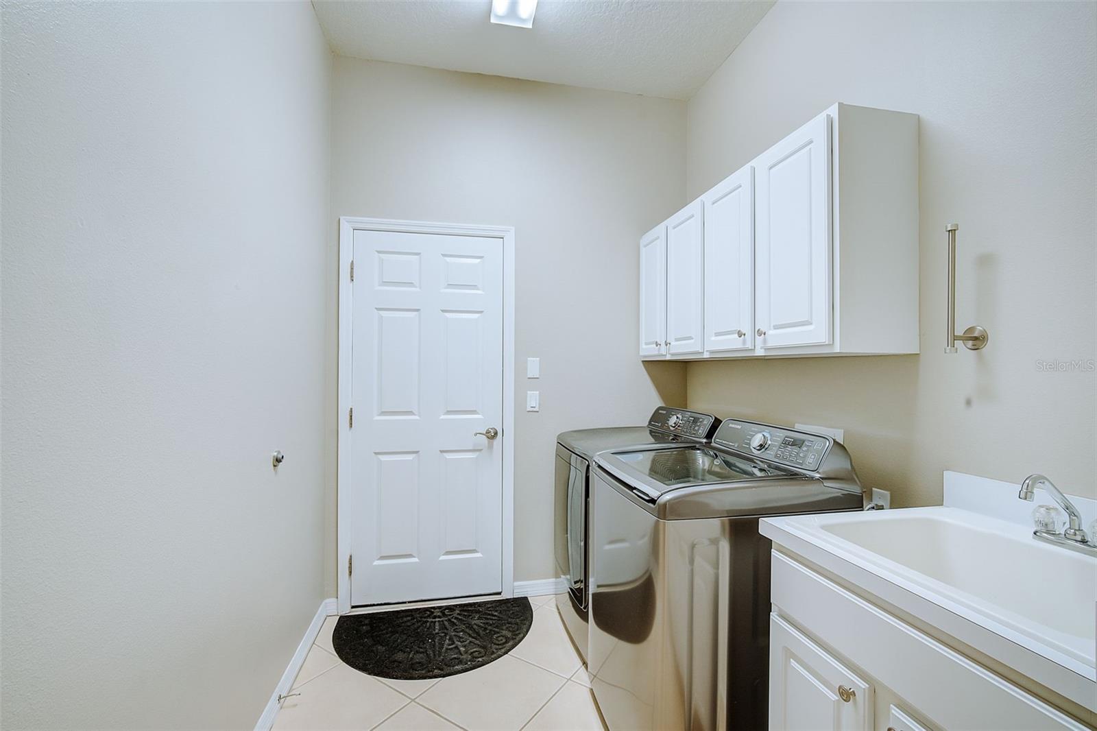 COUNTRY MEADOWS PH I - Residential