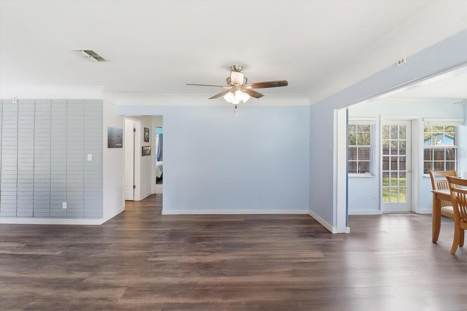 MARQUETTE VILLAGE UNIT 01 - Residential