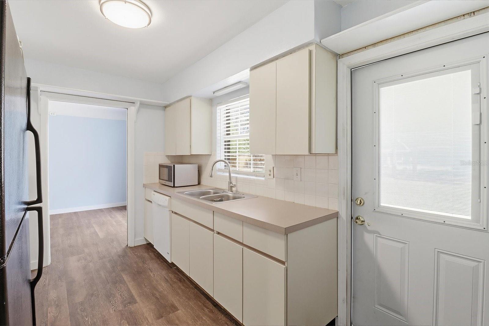 MARQUETTE VILLAGE UNIT 01 - Residential