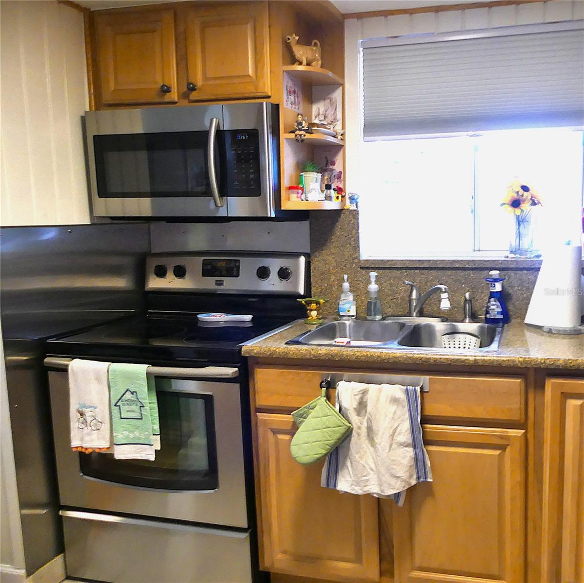 1850 SUNNY DRIVE F4