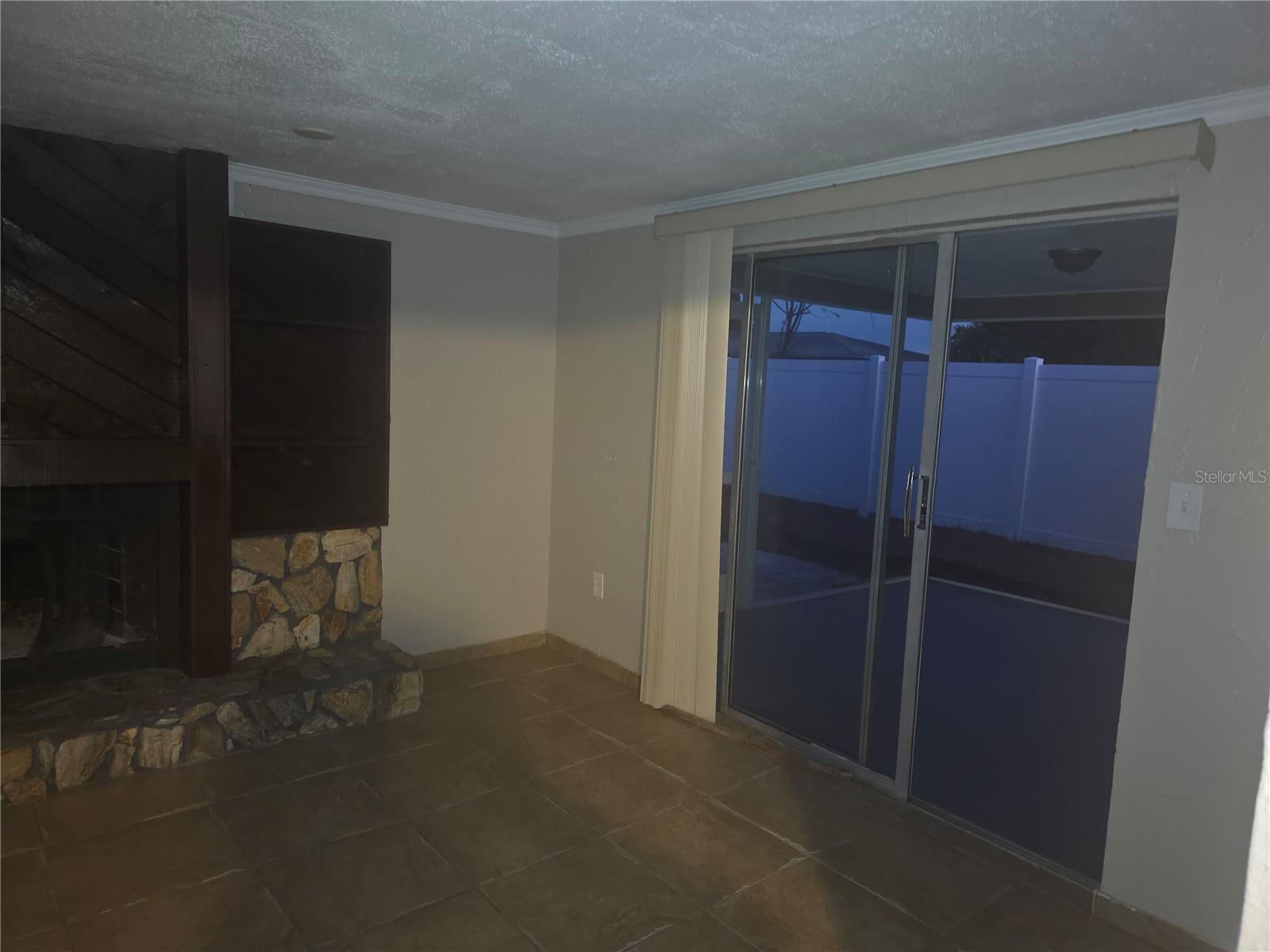 EMBASSY HILLS - Residential