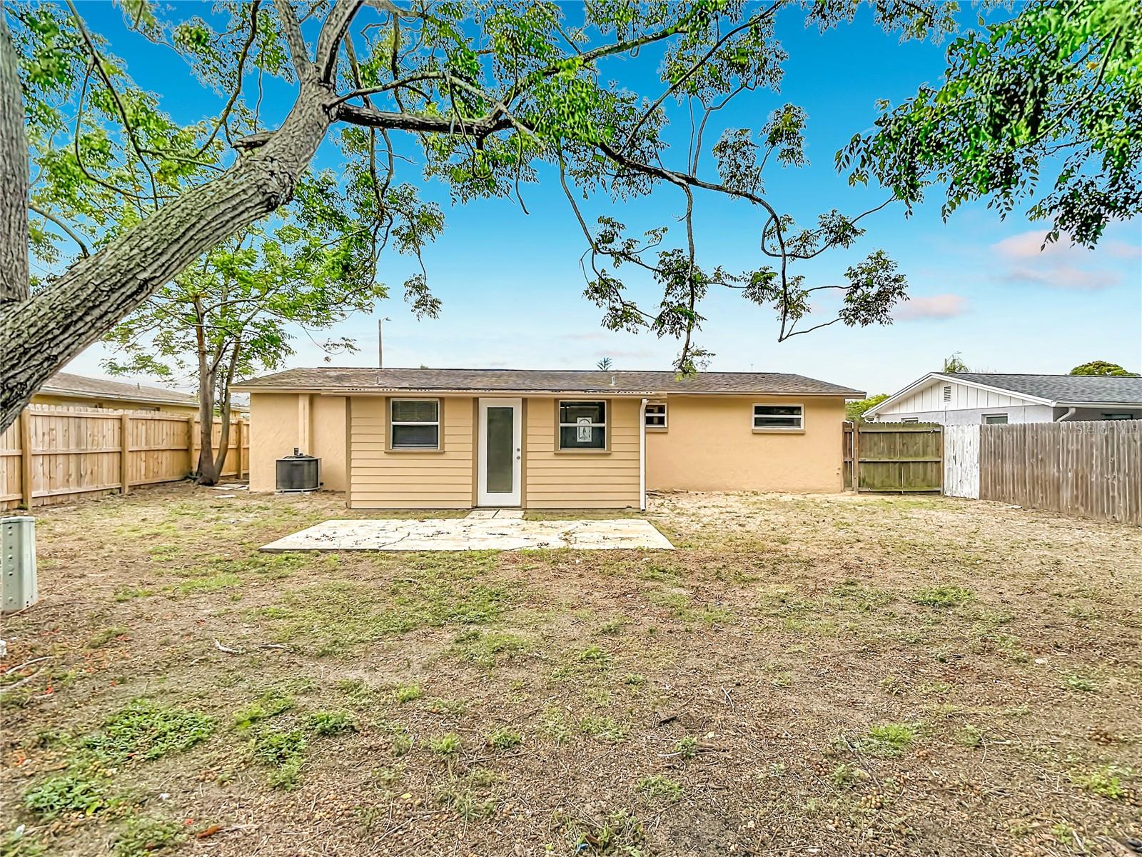 GULF HIGHLANDS - Residential