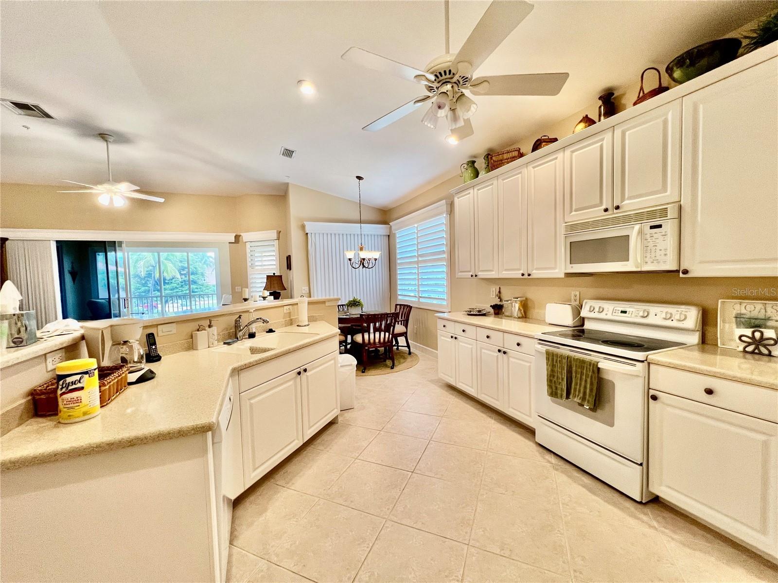 TOPAZ COVE CONDO - Residential Lease