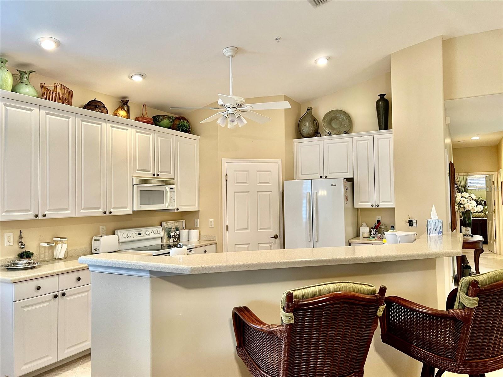 TOPAZ COVE CONDO - Residential Lease